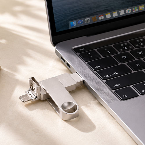 ����ť�� ���ο� OTG���� USB 3.0 + 8PIN + CŸ�� ����޸� 64�Ⱑ